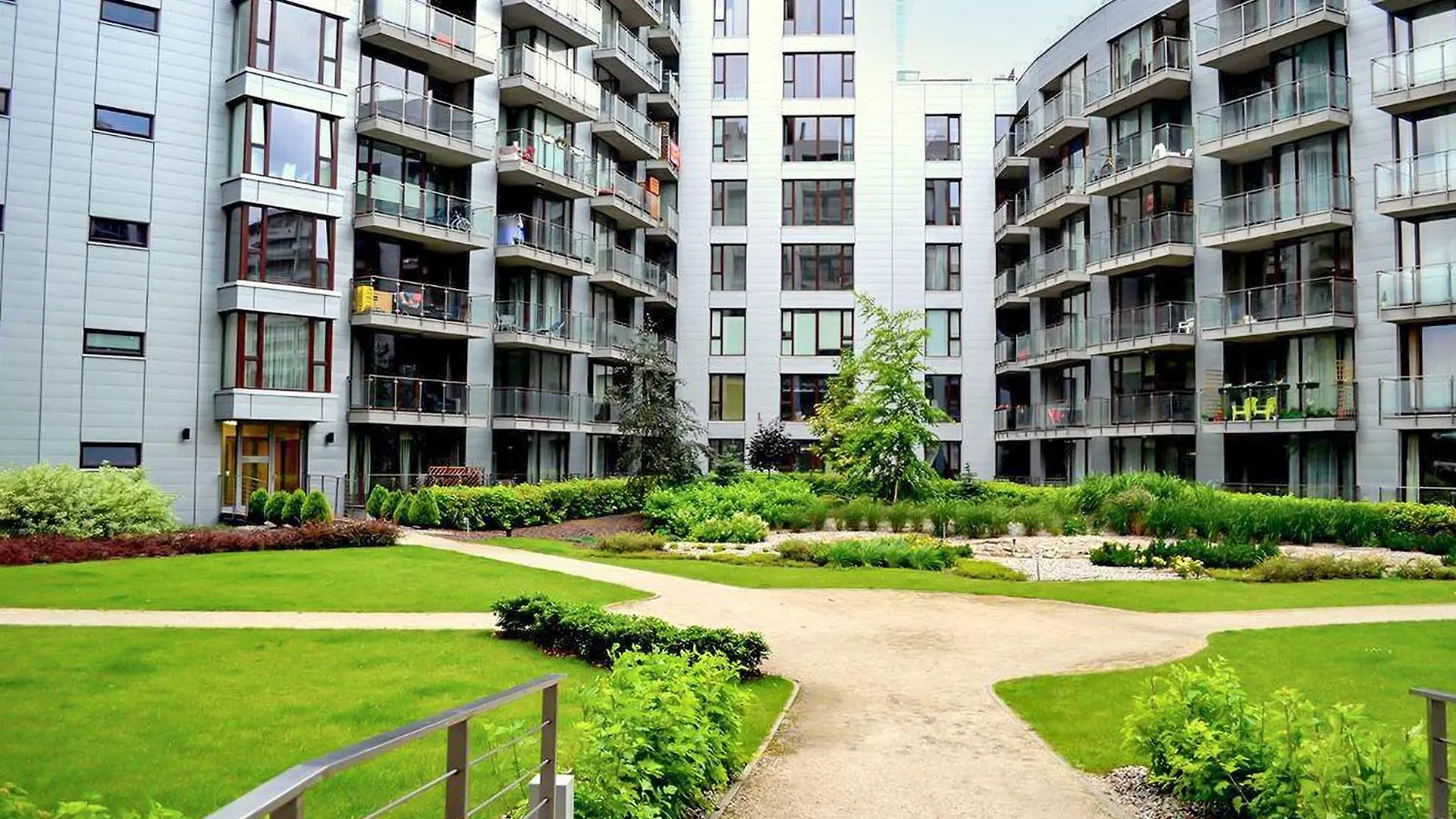 Apartamenty Triton Park Varsóvia